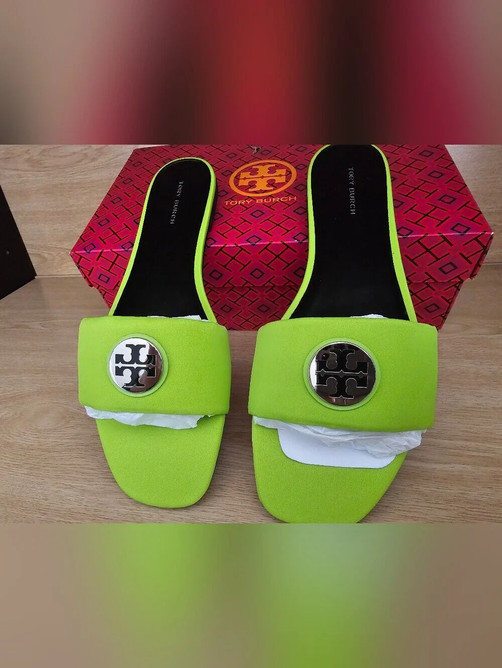 Tory Burch Neon Lime Slide Sandals with Logo Medallion. 8.5